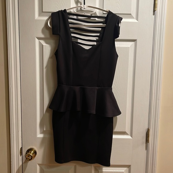 Arden B large open back black pebleam dress - Picture 1 of 4